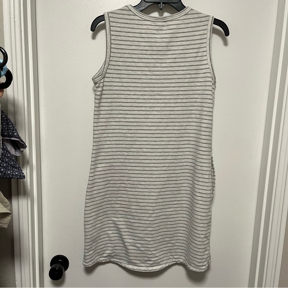 32 Degrees Cool Tank Dress Gray White Stripe Pullover Sleeveless Pockets Stretch - Picture 5 of 6